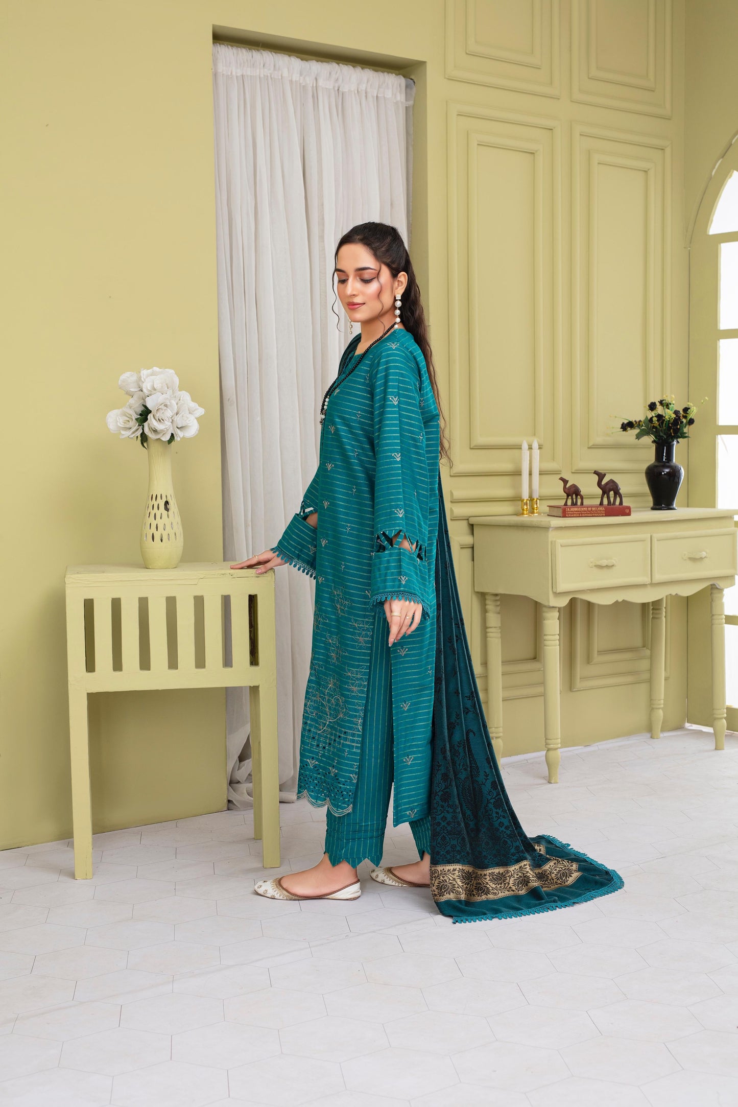 Bareeze 3PC DHANAK EMBROIDERED SHIRT WITH HEAVY CUTWORK EMBROIDERED DHANAK SHAWL AND TROUSER