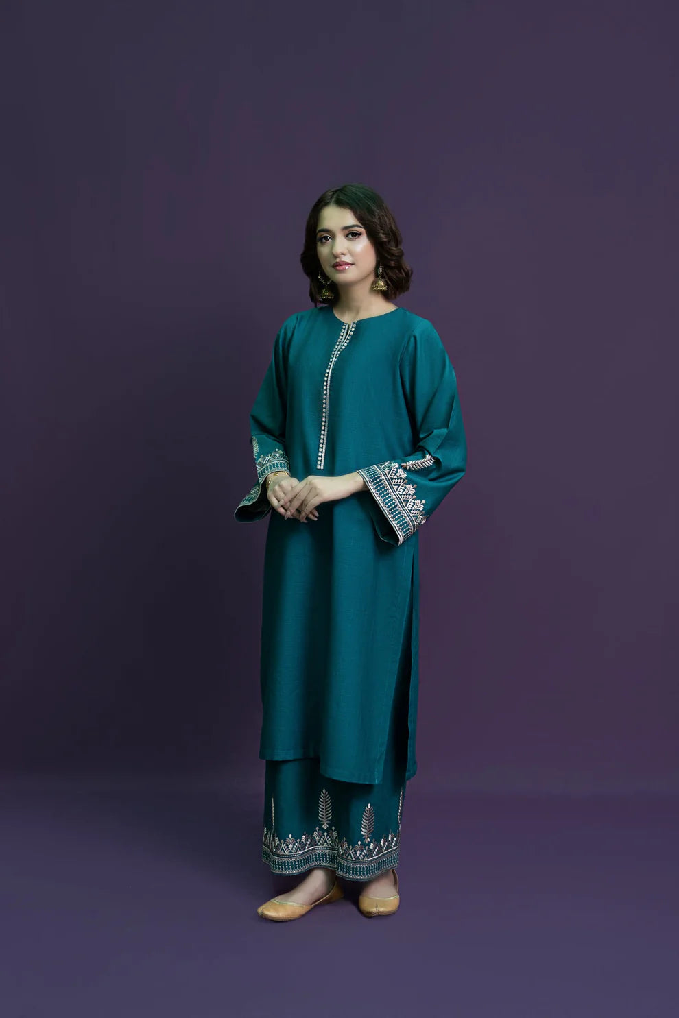 URGE-2PC KHADAR EMBROIDRED SHIRT WITH AND EMBROIDRED TROUSER